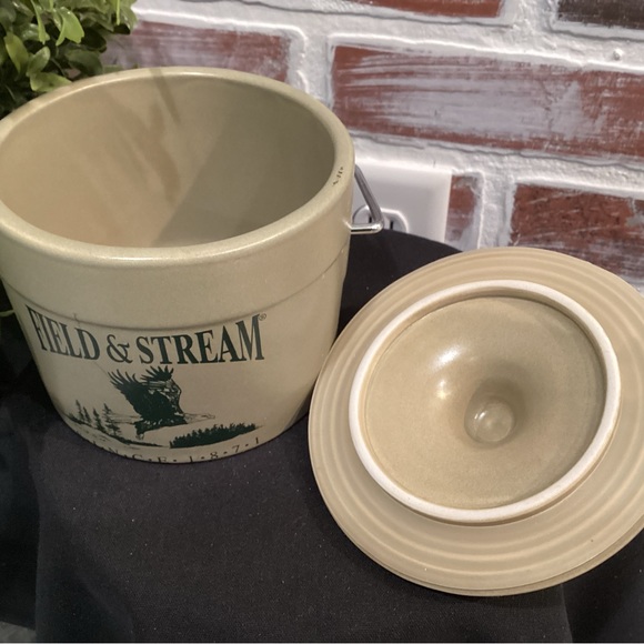 Field & Stream Since 1871 - Ceramic & Metal Crafted Decanter type Lidded Jar - Picture 9 of 12